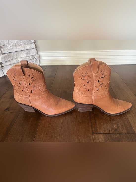 Lucky Brand Shoes - Lucky Brand Brown Ankle Boot - Leather Look Heel
